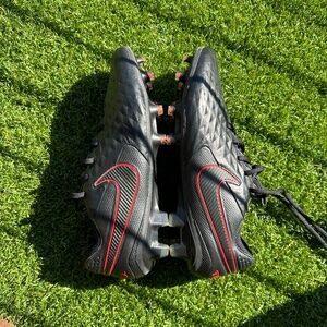 Nike Tiempo Legend 8 Pro FG 'Bred' Soccer Cleats - Mens size 8.5